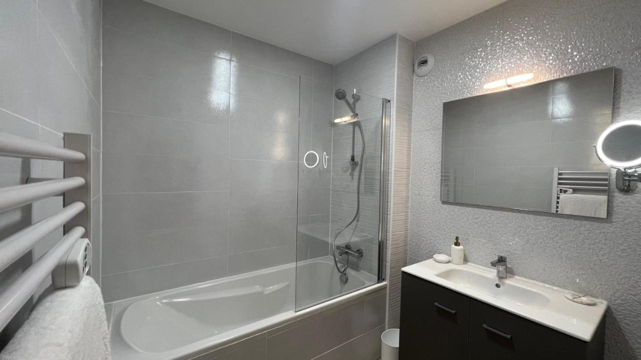 Jardin Bleu - Chambres D'Hotes Сен-Жирон Экстерьер фото