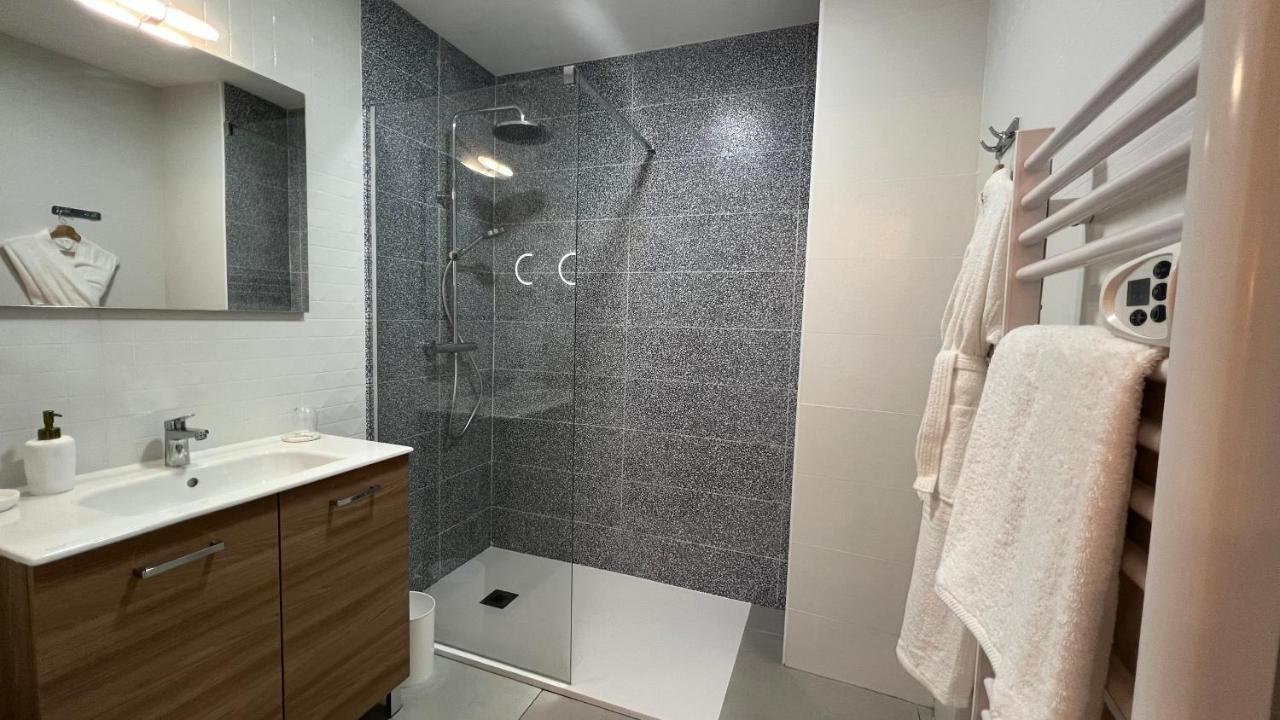 Jardin Bleu - Chambres D'Hotes Сен-Жирон Экстерьер фото